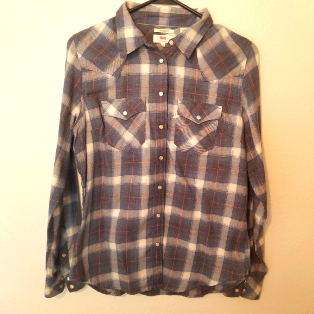 Levi's Tailored Fit Flannel ~ Size M